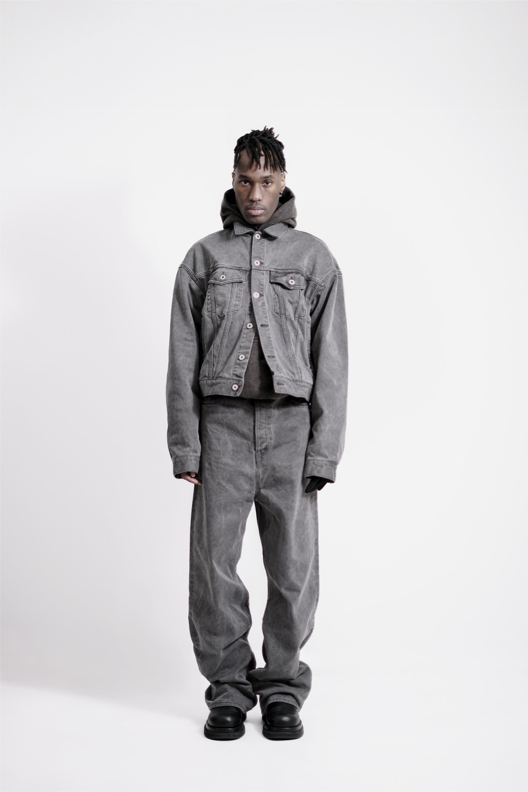 GREY UNEVEN DYE TYPE III DENIM JACKET – VUJA DÉ